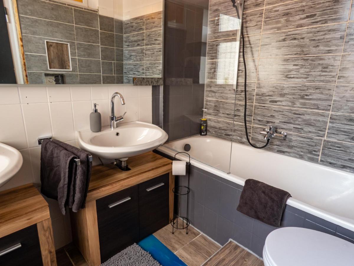 #212 Lux-Appart - Zentrum Neuss - Duesseldorf Messe - Netflix & Prime Eksteriør bilde